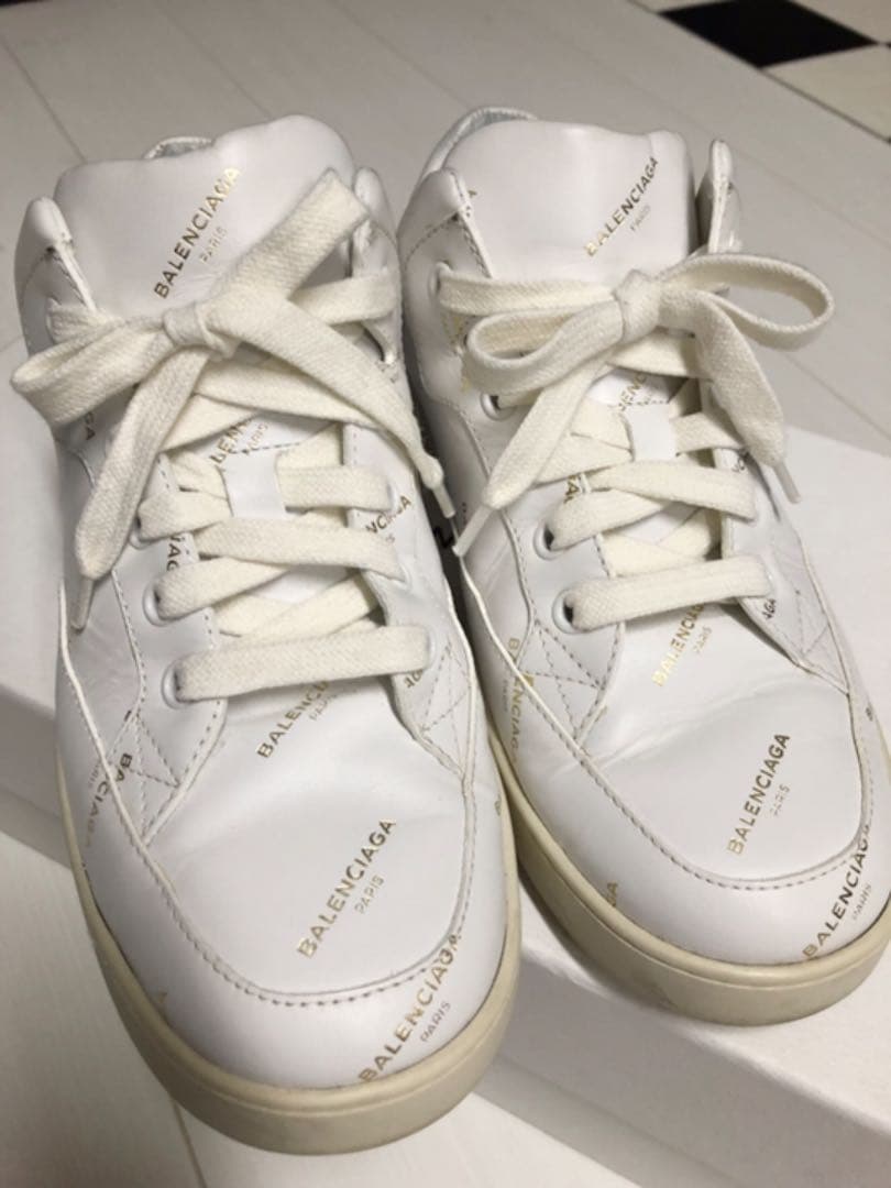 BALENCIAGA バレンシアガ ロゴ スニーカー