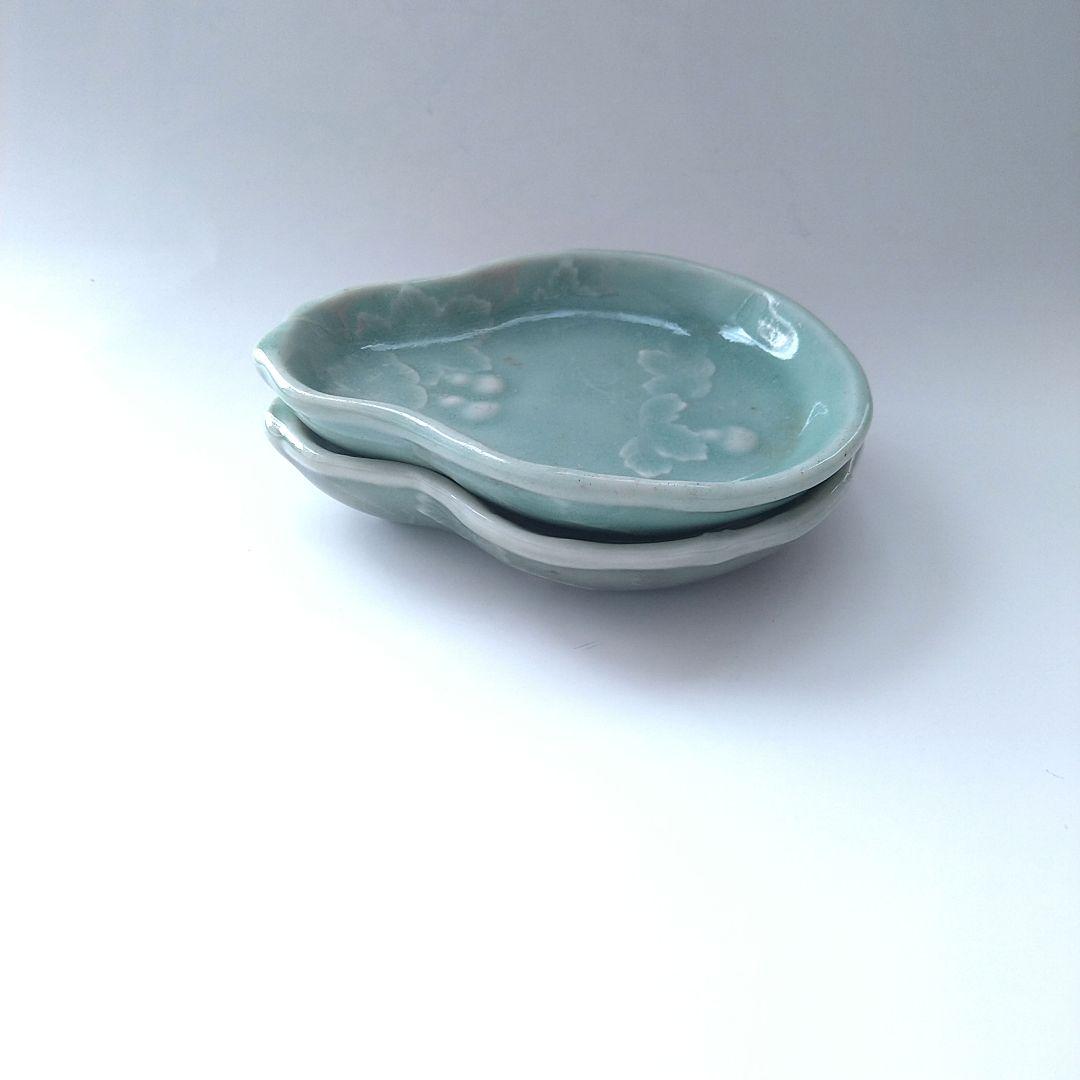 三田青磁 豆皿 手塩皿 2客 瓢箪文様 ひょうたん 足付き 江戸期　希少