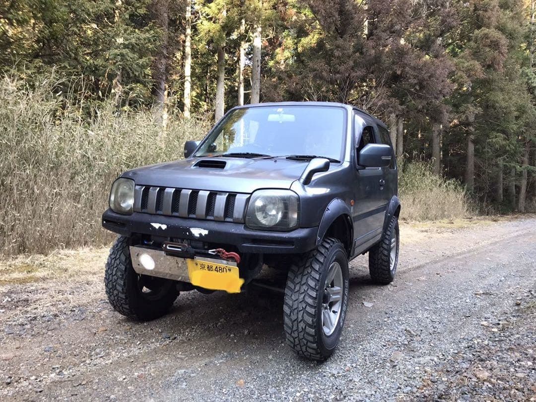 ジムニーJA11JB23JA22等 汎用オーバーフェンダー　側面ビス留め