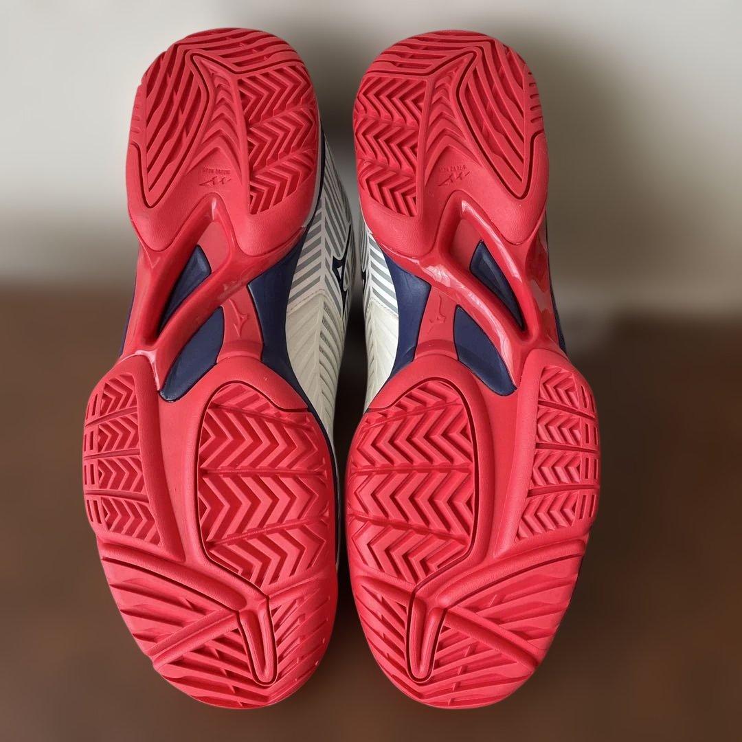 【新品未使用】ミズノ　テニスシューズ　26.5センチ