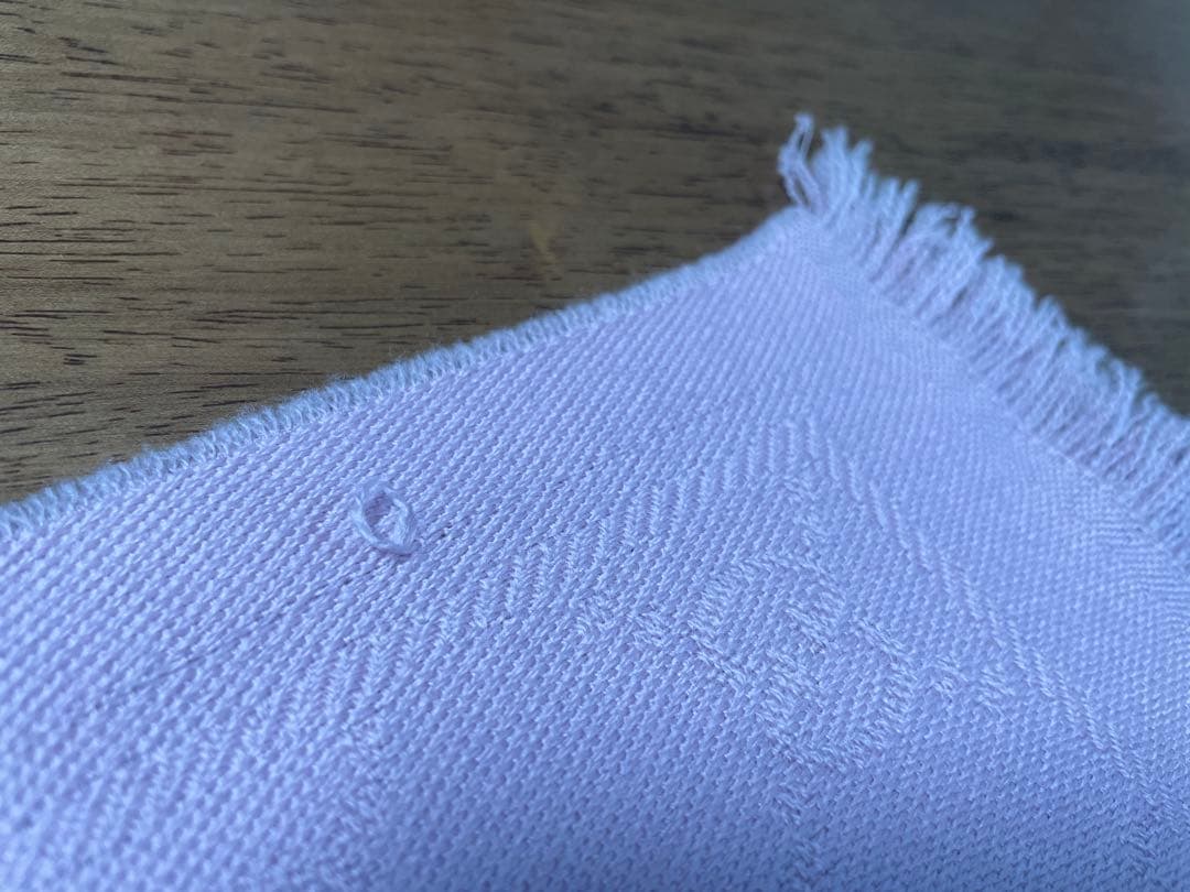 GUCCI ピンク ストール フリンジ付き