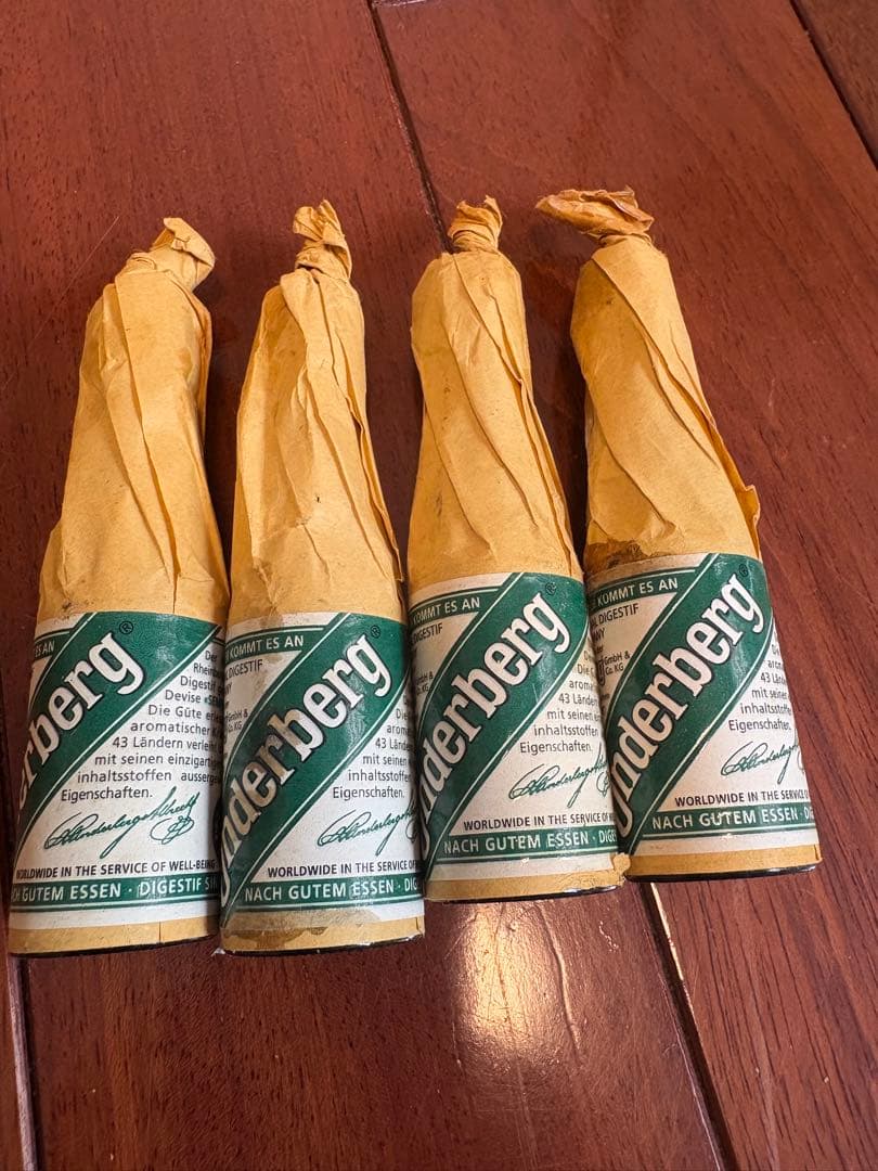 ウンダーベルグ　ディスプレイホルダー非売品　希少