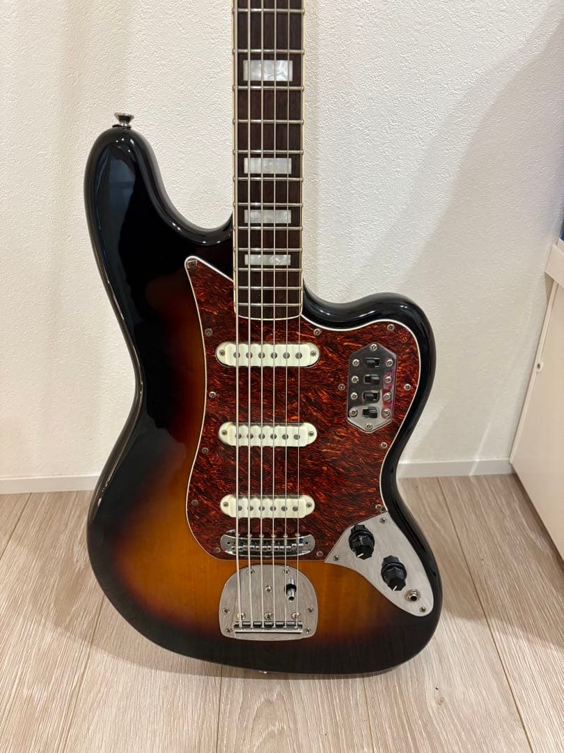 Squier by Fenderベース Classic Vibe Bass VI