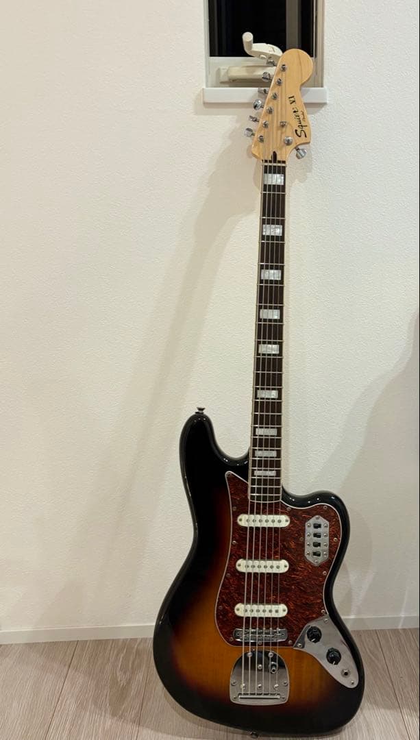 Squier by Fenderベース Classic Vibe Bass VI