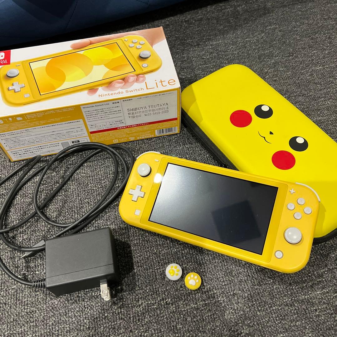 Nintendo Switch Lite イエロー　ライト　スイッチ　オマケ付