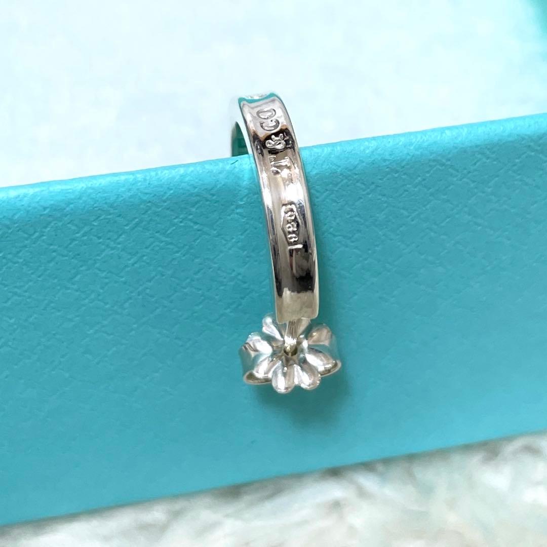 【極美品】ティファニー　ナローフープピアス　片耳　メンズ/レディース　925