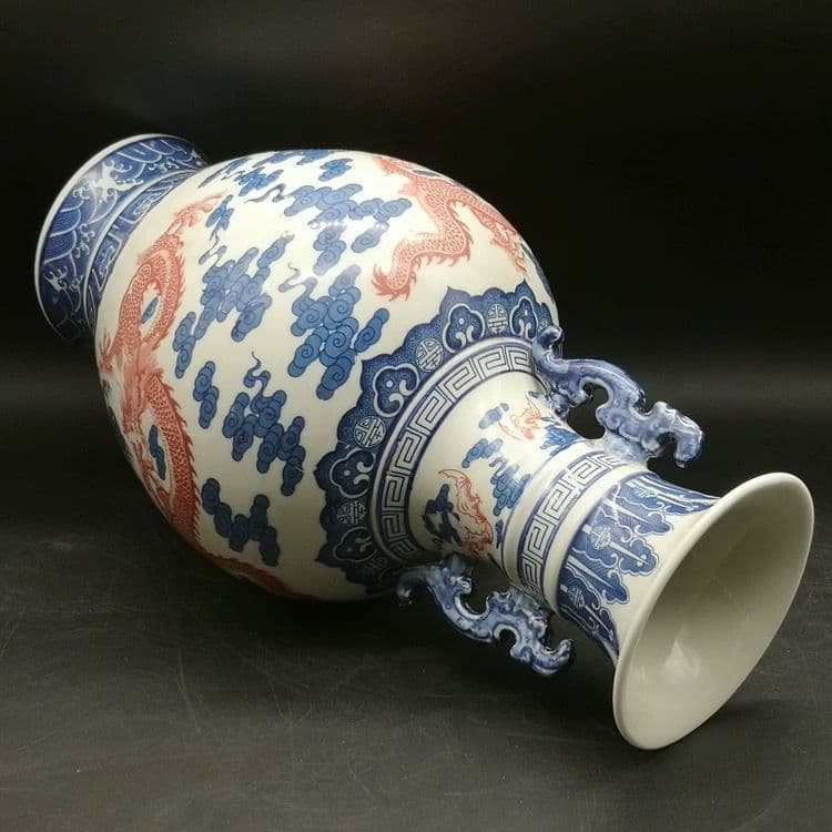 乾隆雲龍紋両耳瓶 青花瓶 景徳鎮 陶磁器 装飾品 現代工芸品 美術品 置物