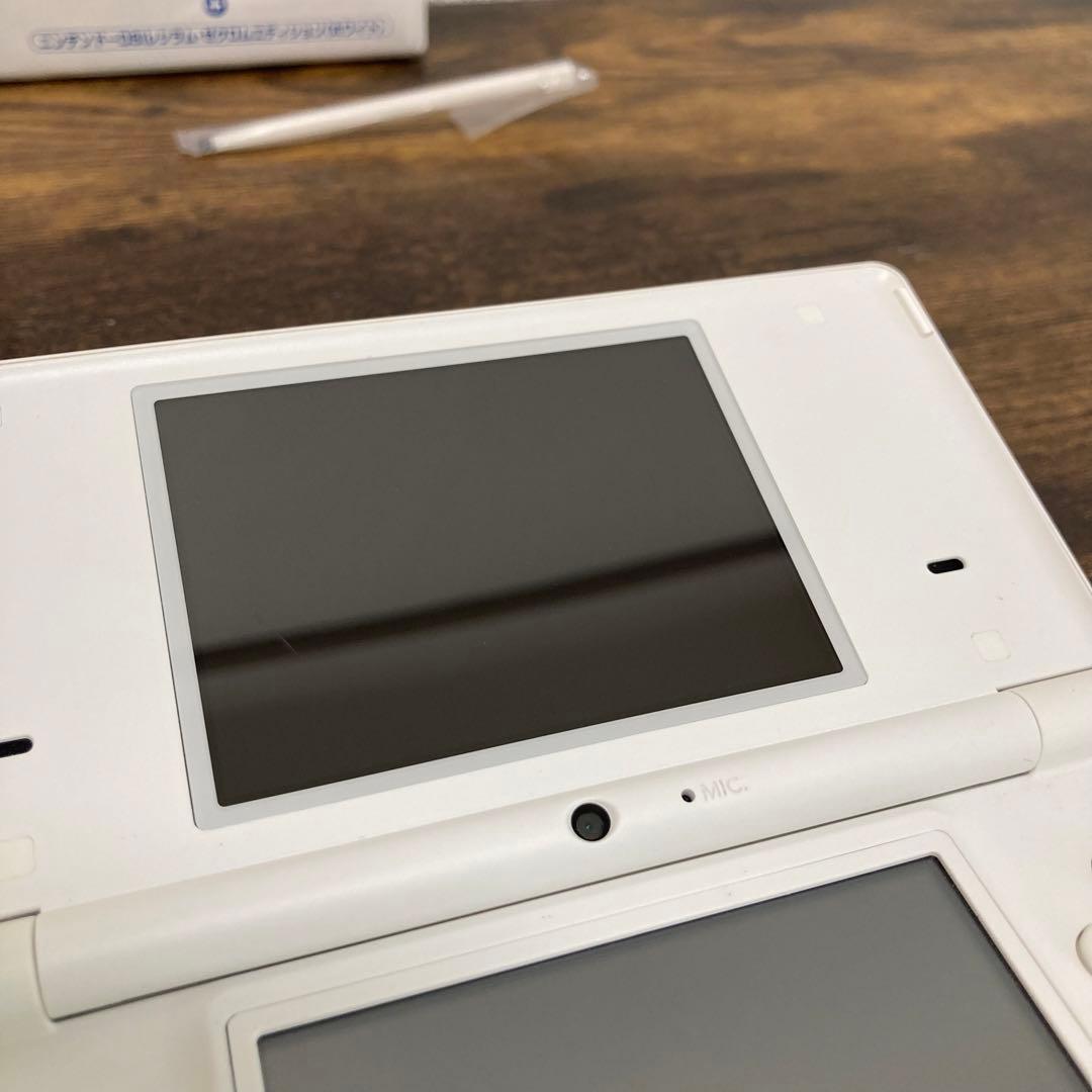 完品 ポケモン ニンテンドーDSi レシラム・ゼクロムエディション ホワイト