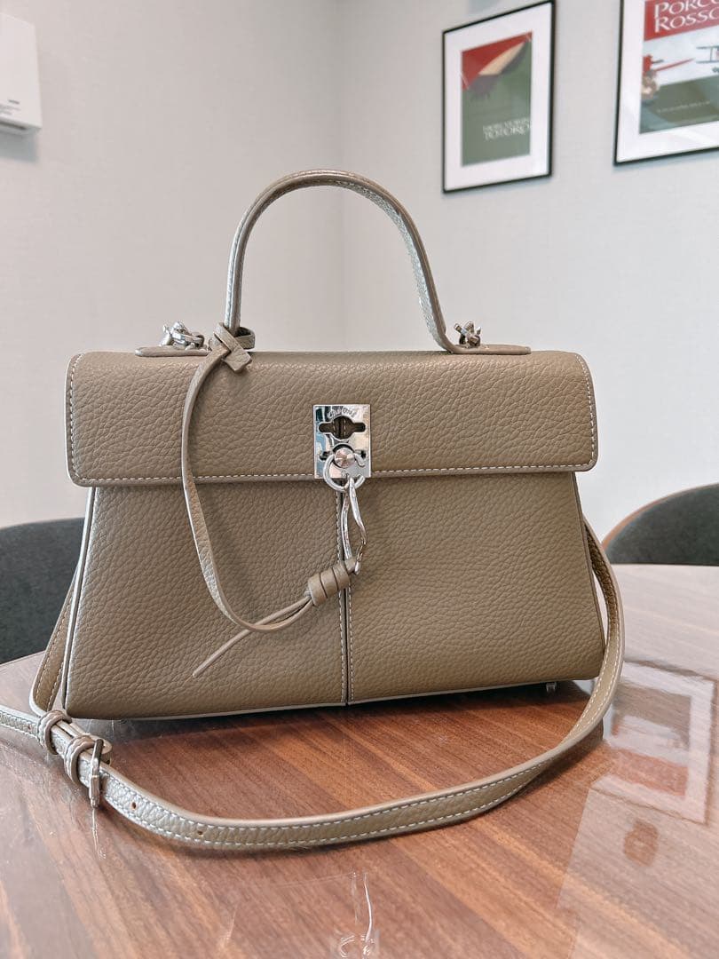 カフネ　ショルダーバッグ　STANCE BAG バッグ