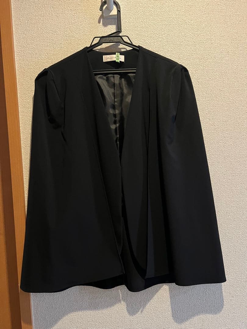 メゾンドドルチェ　ケープジャケット　オケージョン　ブラック　卒業式　入学式