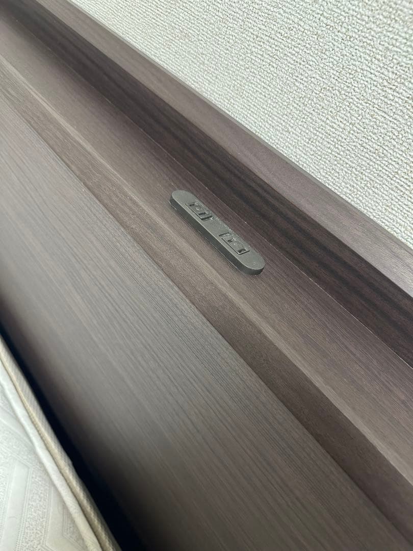 【11/24までの出品】ニトリ　ベッドフレーム+マットレスセット　クイーン