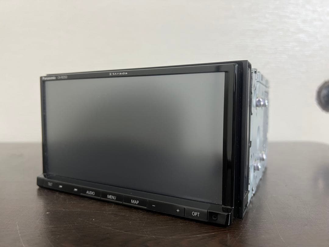 パナソニック カーナビ CN-RE05D 地図データ2018年式 動作確認済！