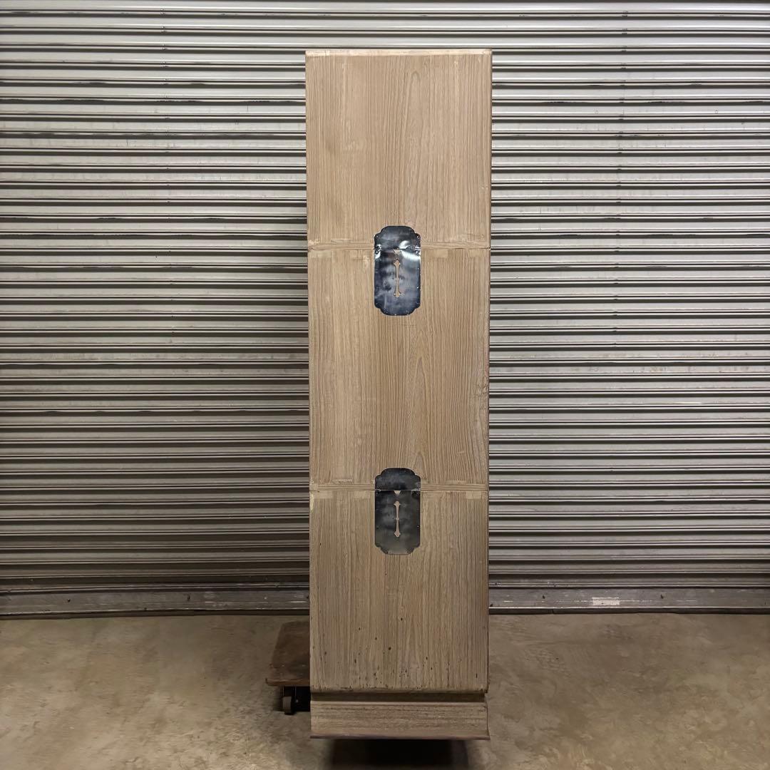 賀茂桐箪笥　通産大臣指定伝統的工芸品　着物