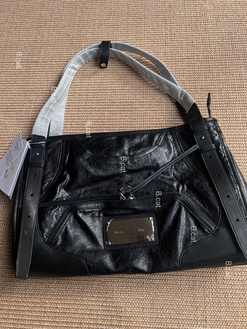 Matin Kim 黒 レザー ショルダーバッグboo