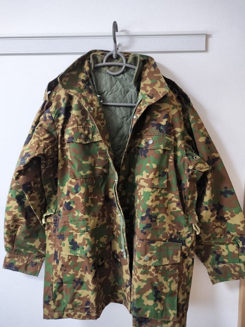 【を】陸上自衛隊・防寒戦闘外被・Lサイズ