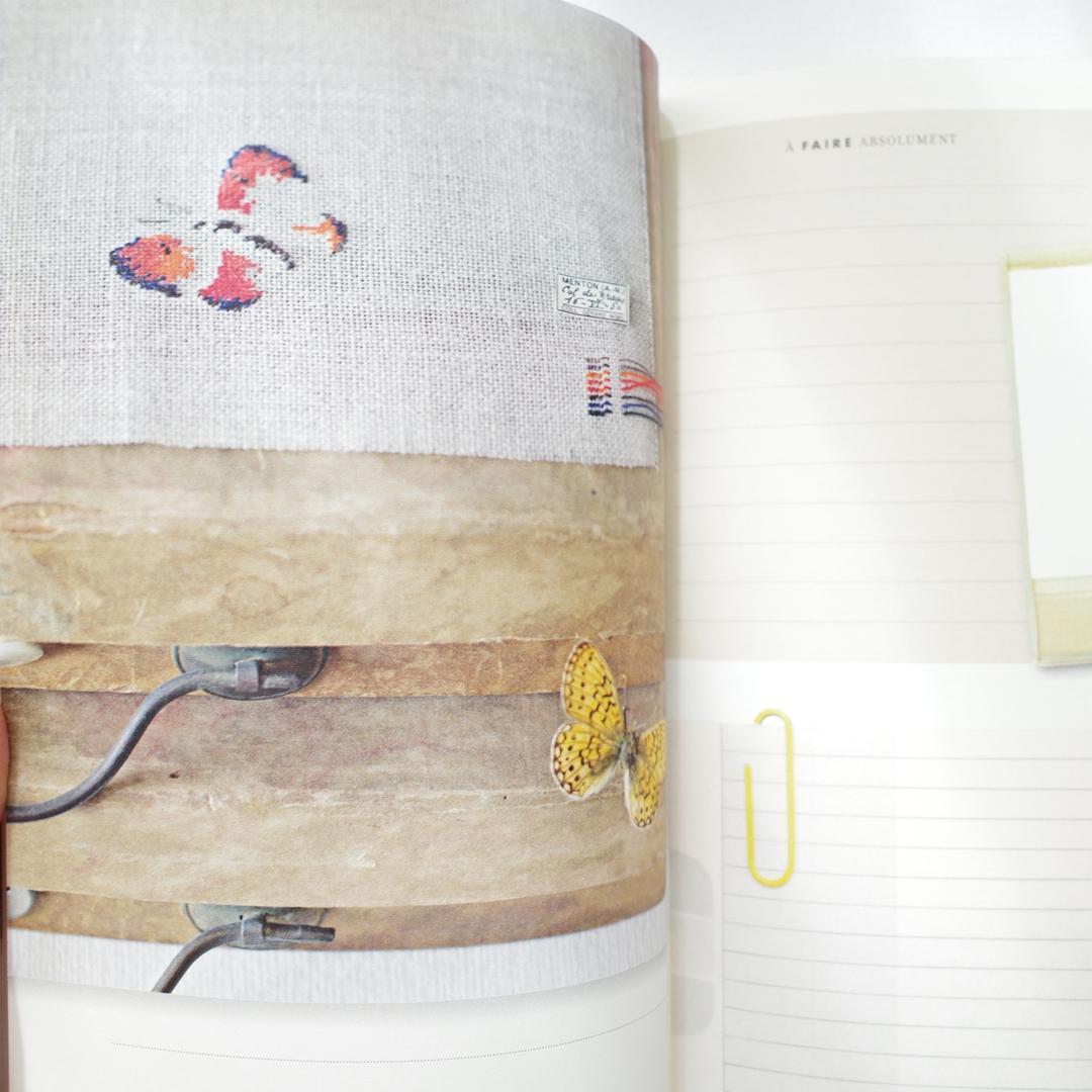 絶版クロスステッチMarie-Therese Saint-Aubin手帳