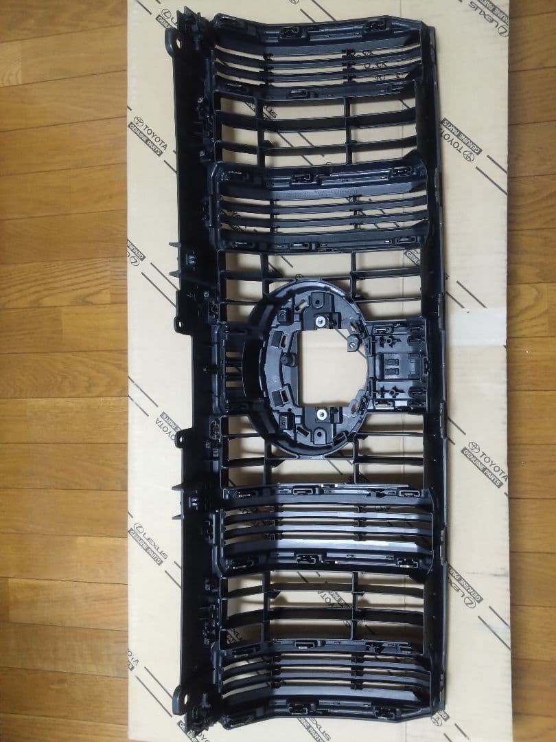 150プラド後期漆黒メッキグリル、ガ‐ニッシュ