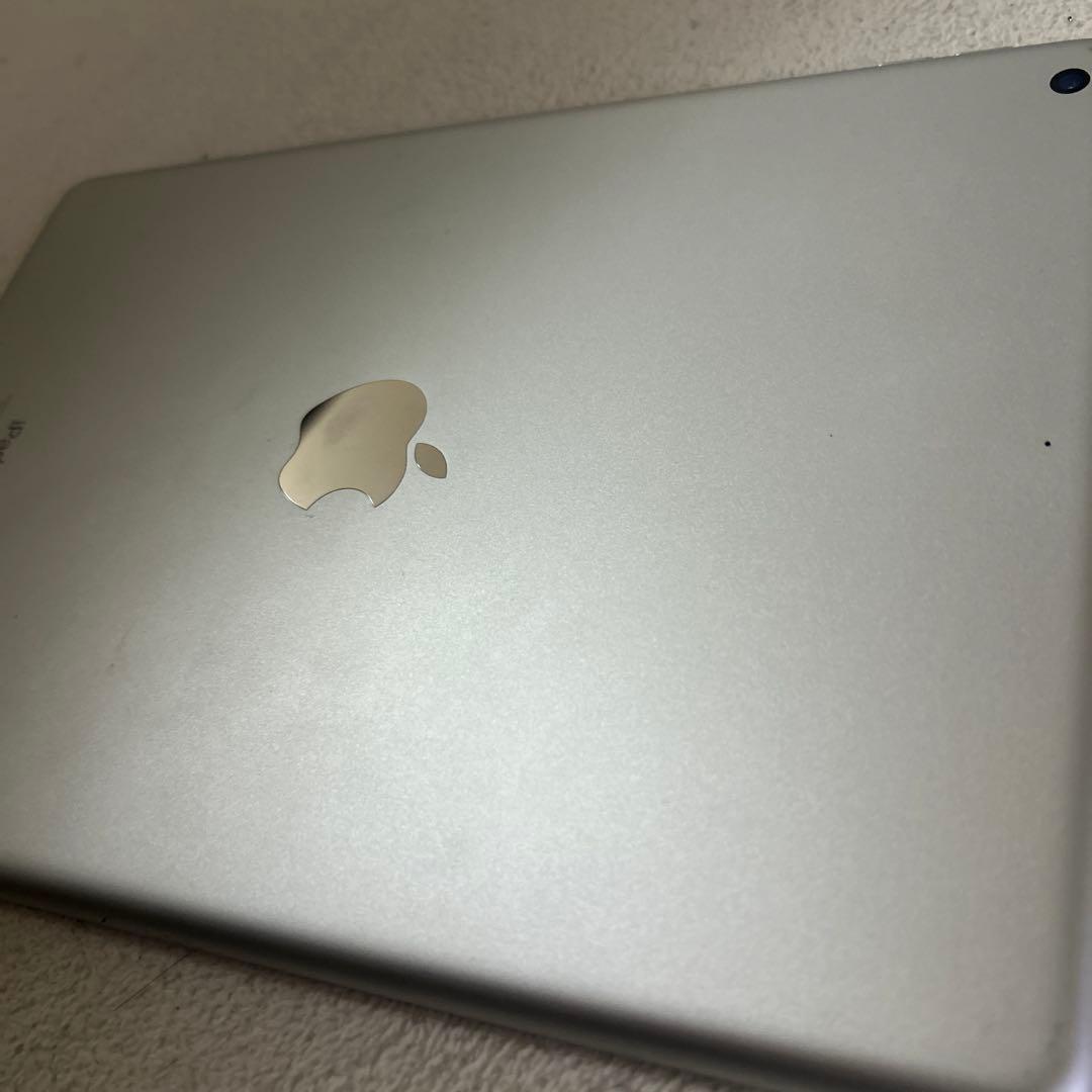 y*p様 Apple iPad第９世代 64GBシルバー 本体 充電器付き