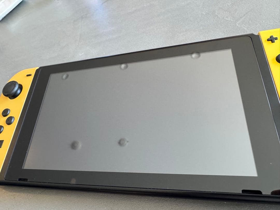 【美品】NintendoSwitchポケモンlet's go ピカチュウ本体