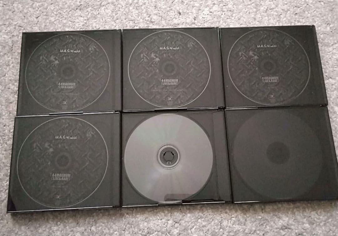 44MAGNUM [LIVE & RARE] 限定版