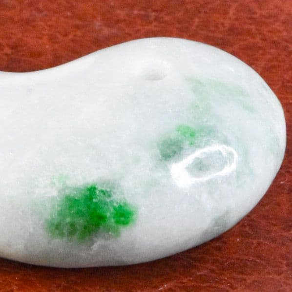 糸魚川小滝産 翡翠勾玉