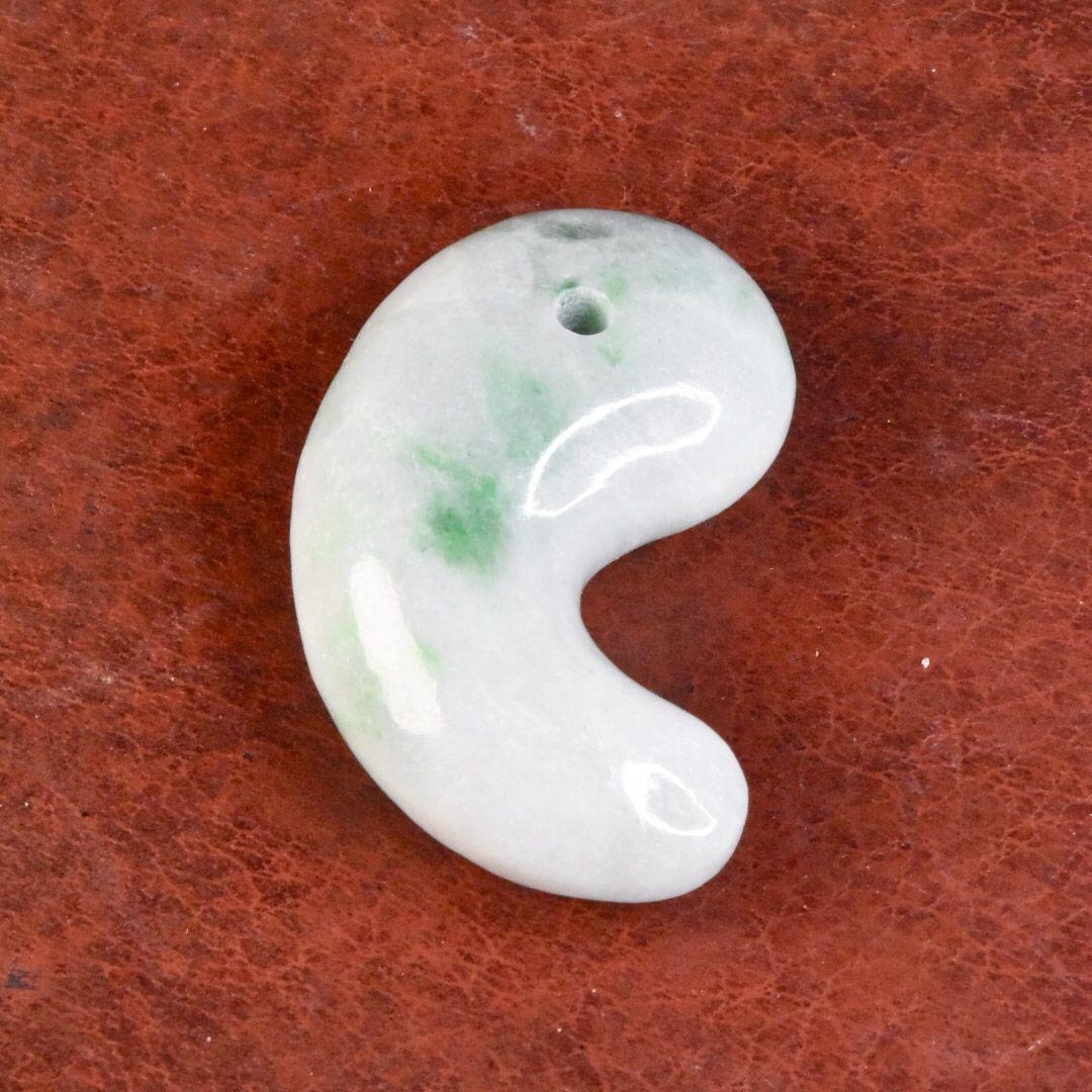 糸魚川小滝産 翡翠勾玉