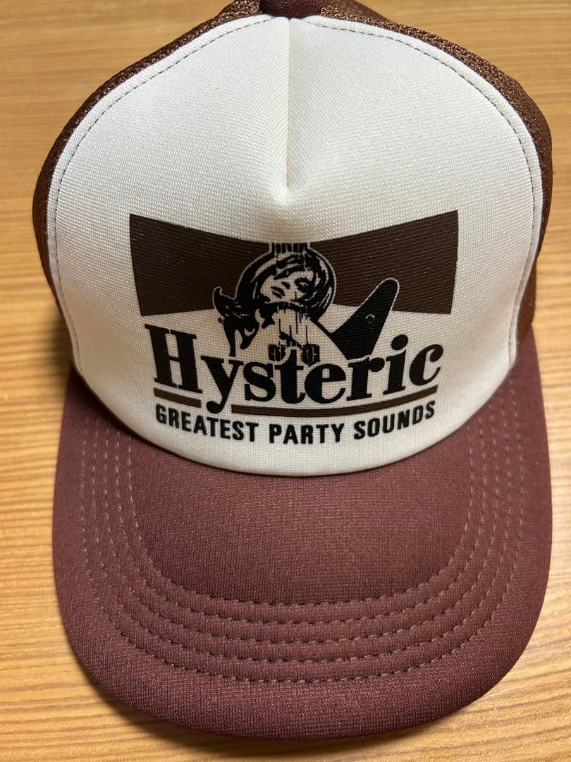 Hysteric グラフィックトラッカーキャップ