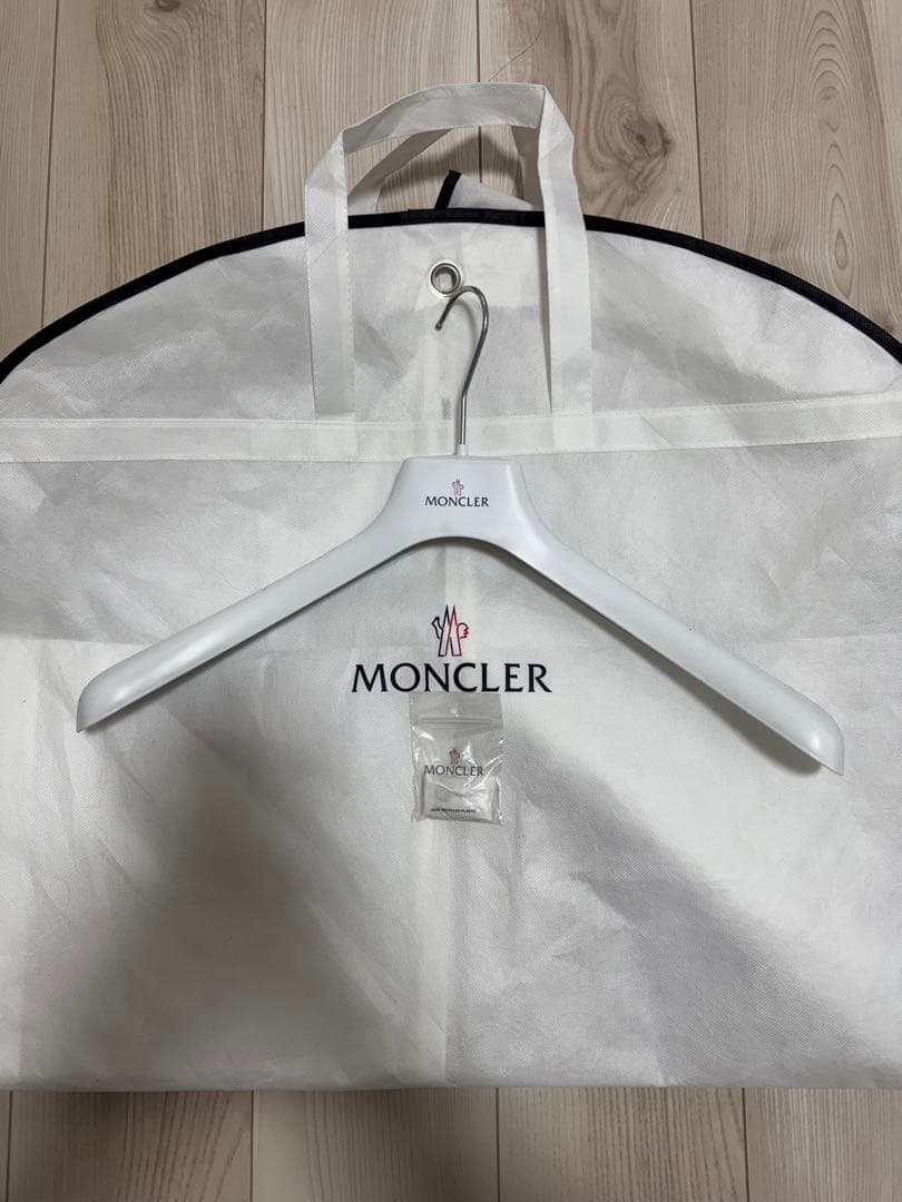 モンクレール チェスターコート ダウン　ネイビー