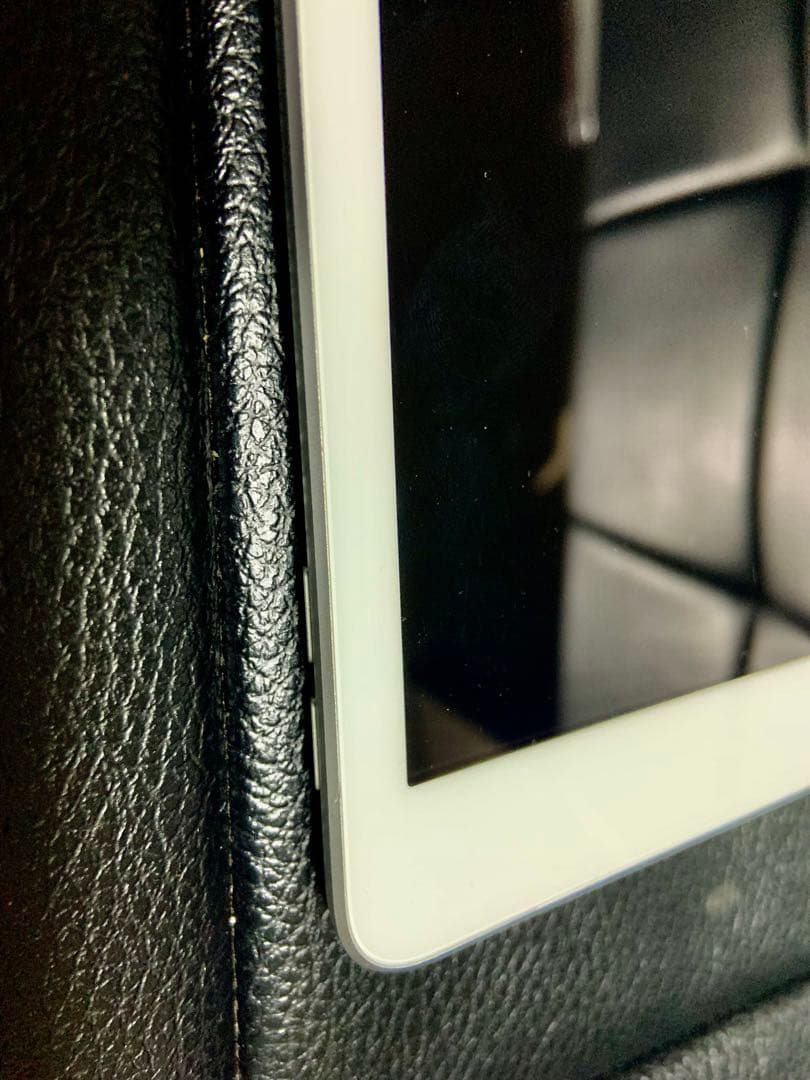 iPad 7 Wi-Fi Cellularモデル シルバー 128GB 7世代