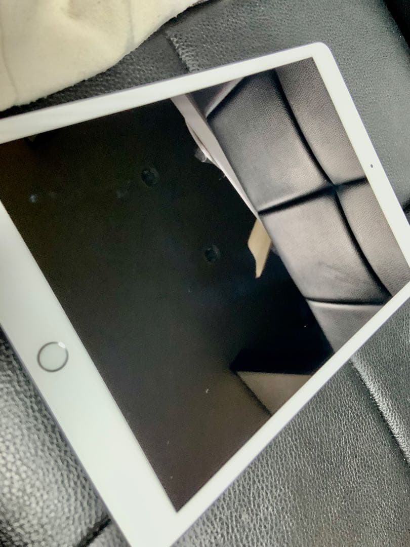 iPad 7 Wi-Fi Cellularモデル シルバー 128GB 7世代