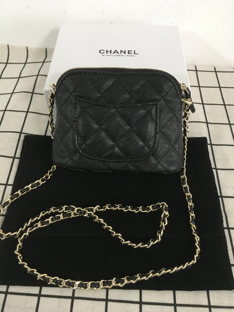 箱付き！キルティング ショルダーバッグ /ブラック