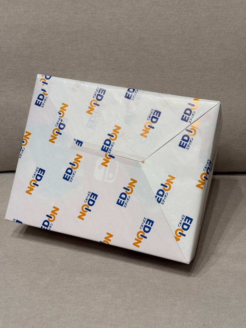 新品未使用　Nintendo Switch 本体 グレー ジョイコン付き