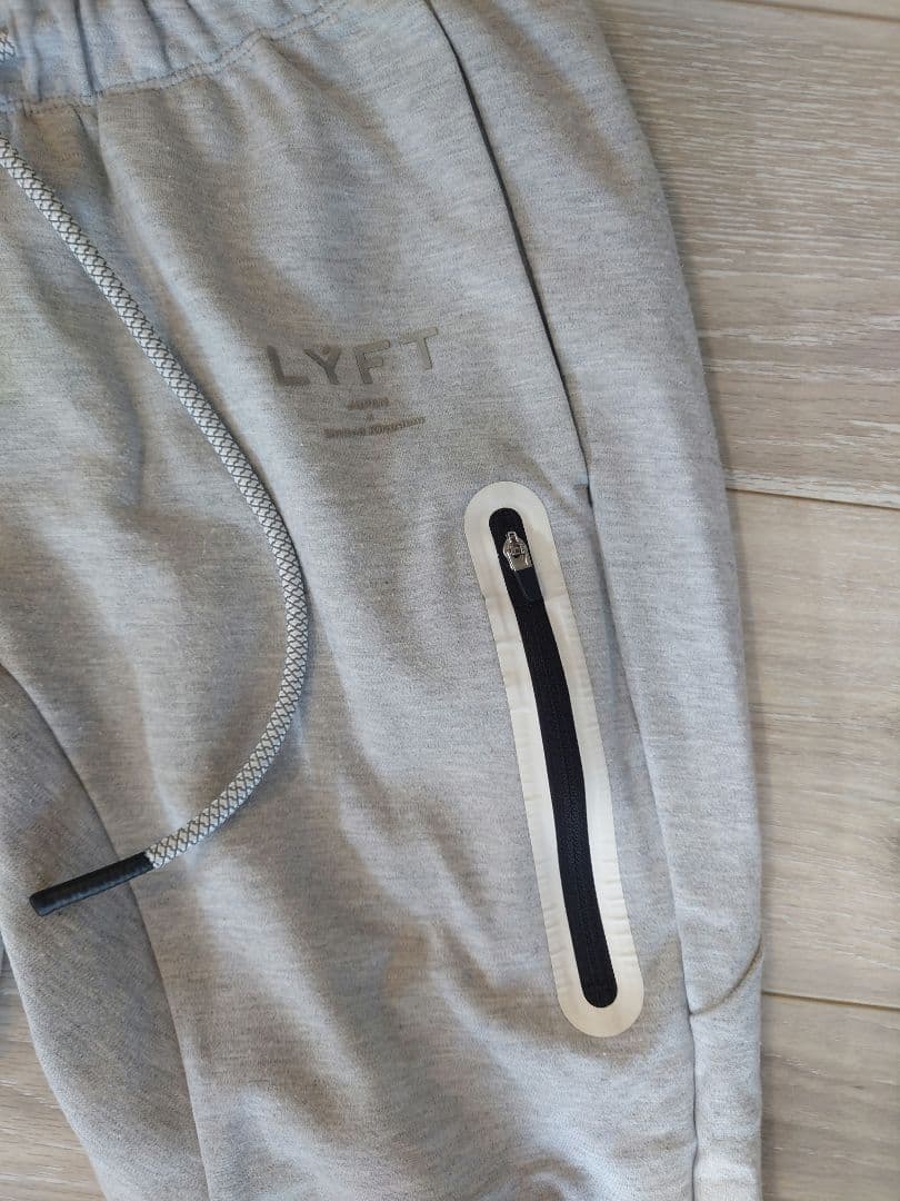 LYFT グレー タイトフィット トレーニングパンツ　M