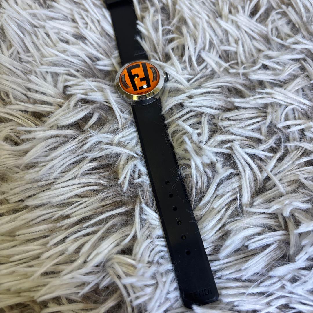 【ピンクの猫 】FENDI フェンディ 腕時計 クォーツ 8010L