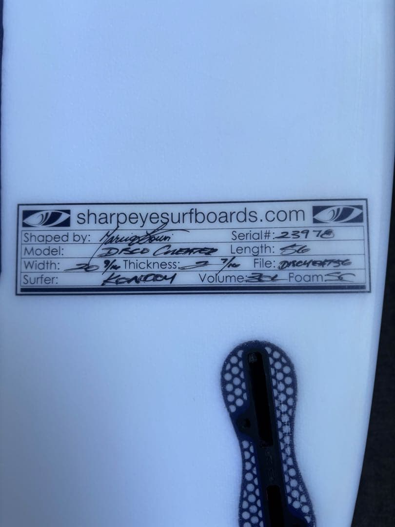 シャープアイサーフボード ディスコチーター 5'6 30L 藤沢手渡しで値引き！