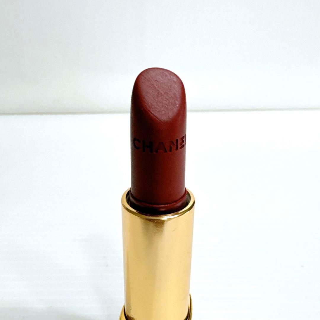 CHANEL シャネル ルージュ アリュール ヴェルヴェット 70 ユニーク口紅