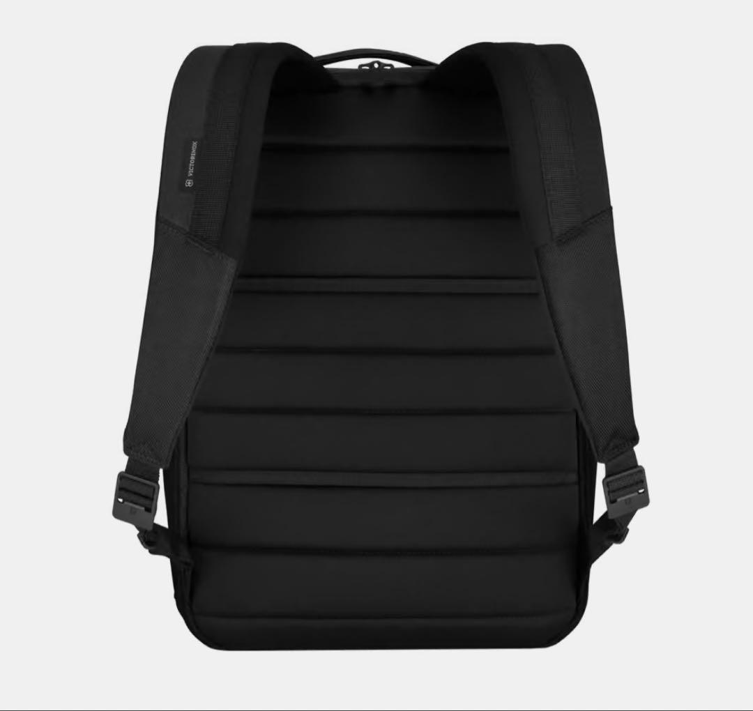 Victorinox Essencial Laptop Backpack 新品
