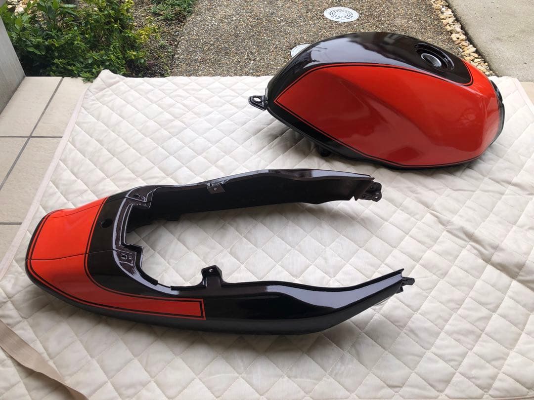 バリオス1　茶オレンジ　純正タンク　純正テール　塗装後未使用美品　バリウス　1型