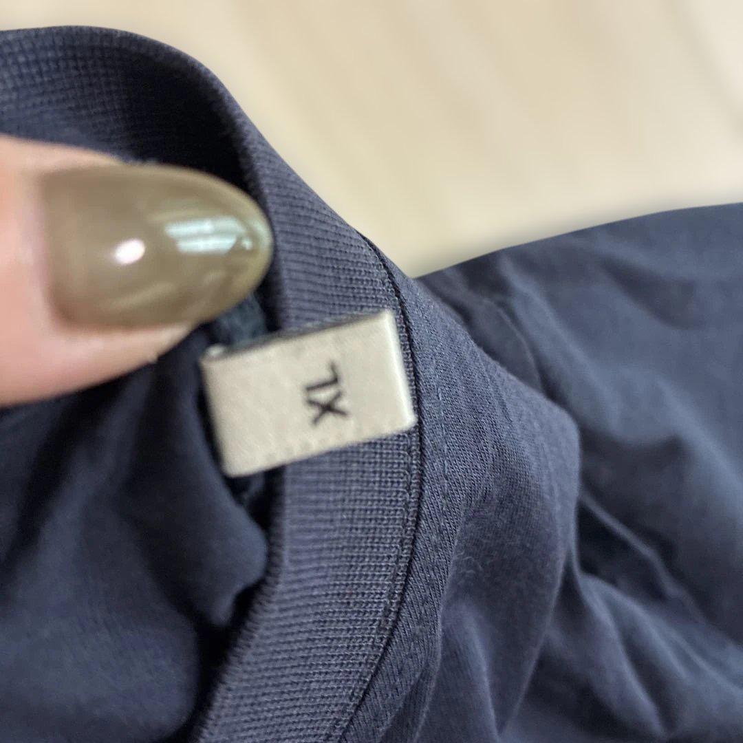 美品　AMI PARIS アミパリス 半袖Tシャツ 濃紺