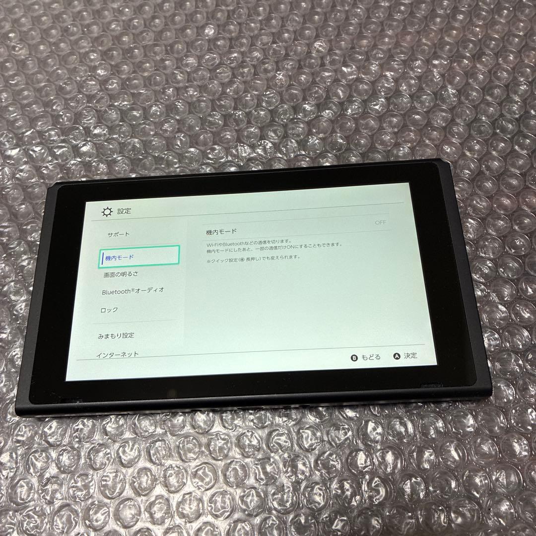 4 Nintendo Switch 本体　初期型