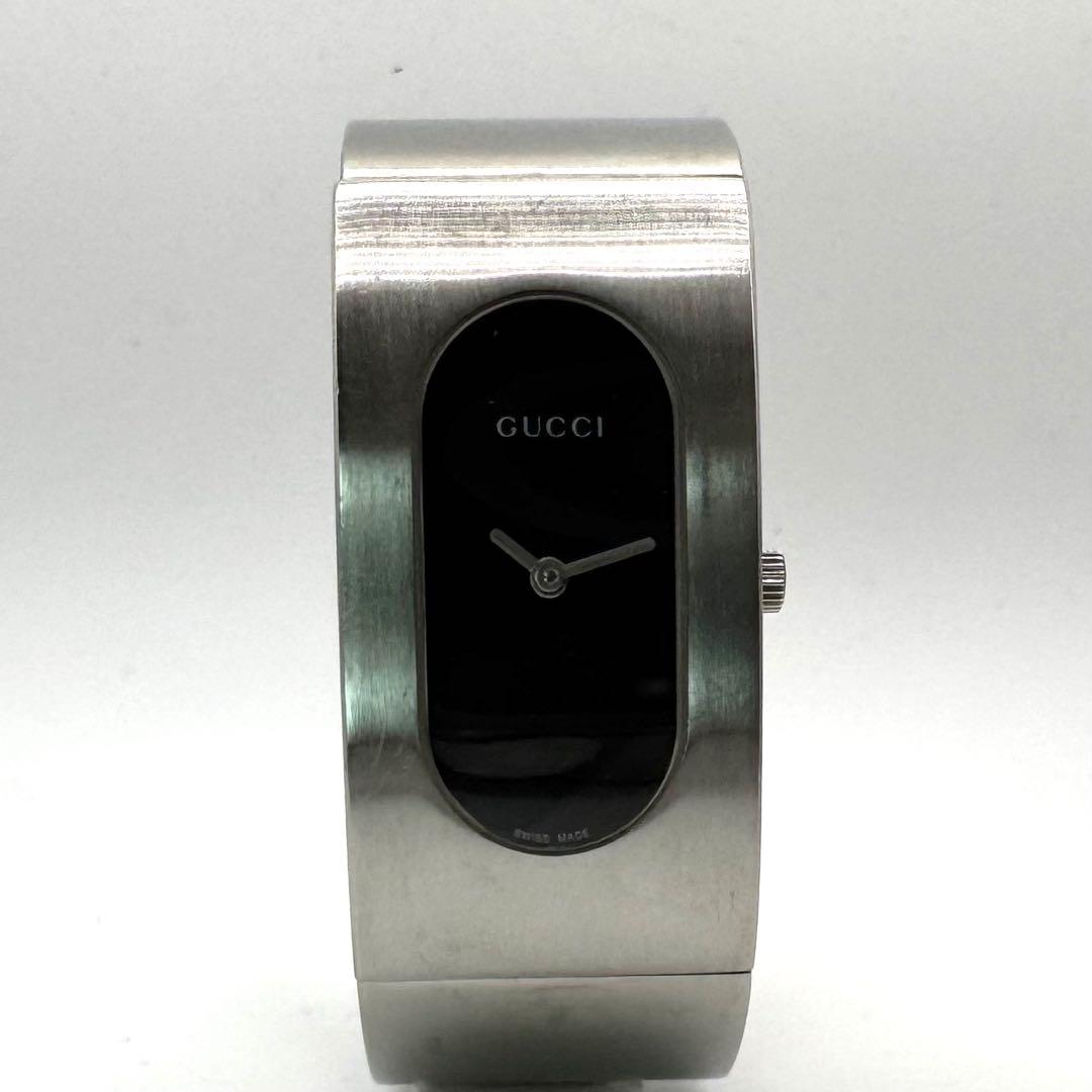 稼働✨ グッチ GUCCI 2400L バングルウォッチ ブラック文字盤 腕時計