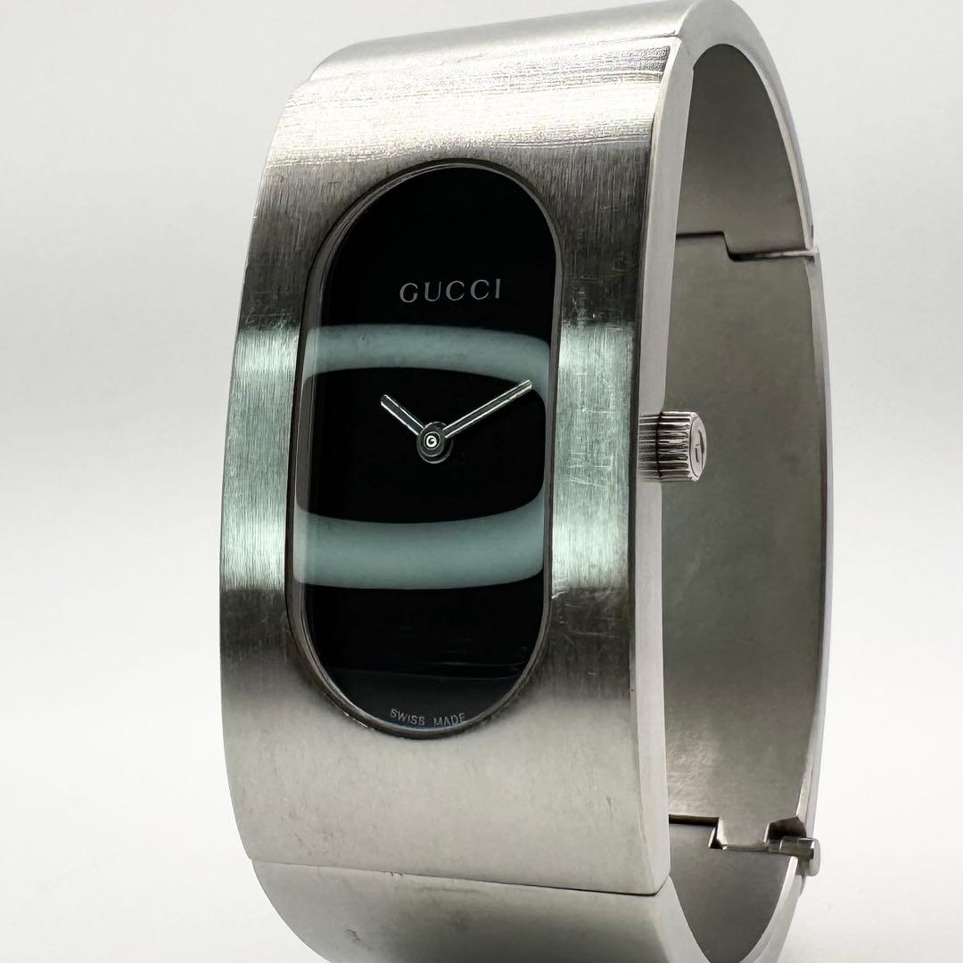 稼働✨ グッチ GUCCI 2400L バングルウォッチ ブラック文字盤 腕時計