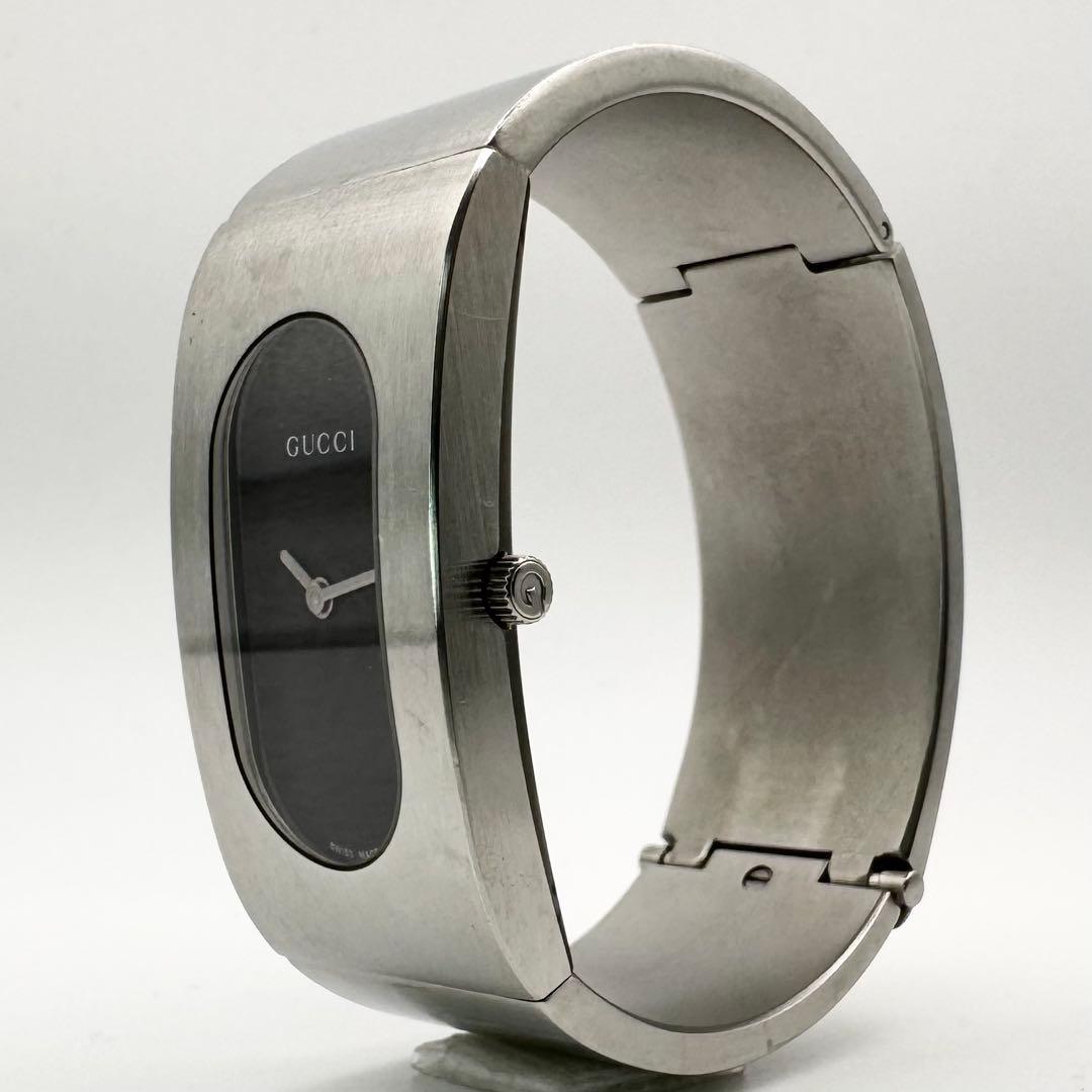 稼働✨ グッチ GUCCI 2400L バングルウォッチ ブラック文字盤 腕時計