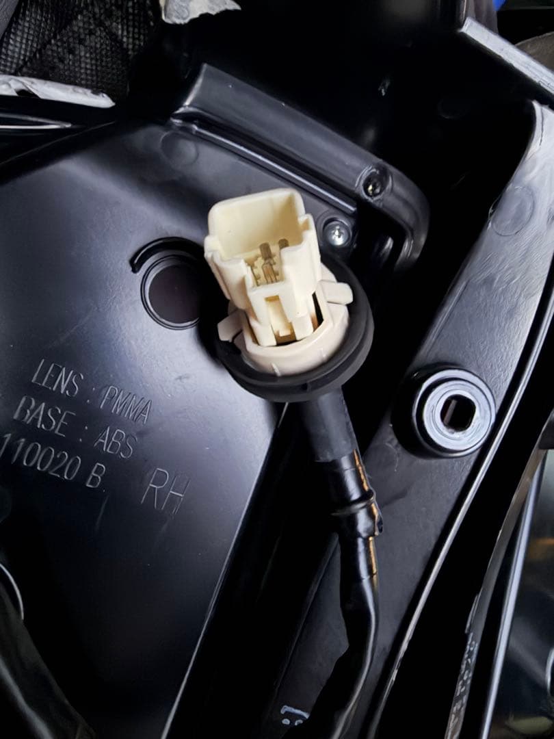 アルトラパン he22s 社外テールランプ