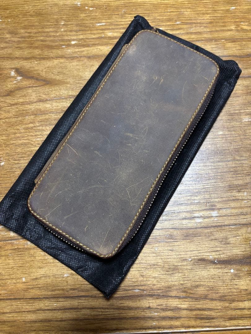 バハギア&クラフトペンケース ラウンドジップ型 クレイジーホース ダークブラウン