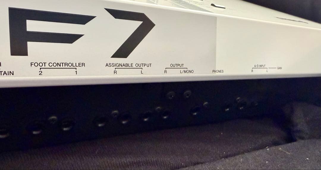 Yamaha MOTIF XF7 76鍵盤シンセサイザー WHITE