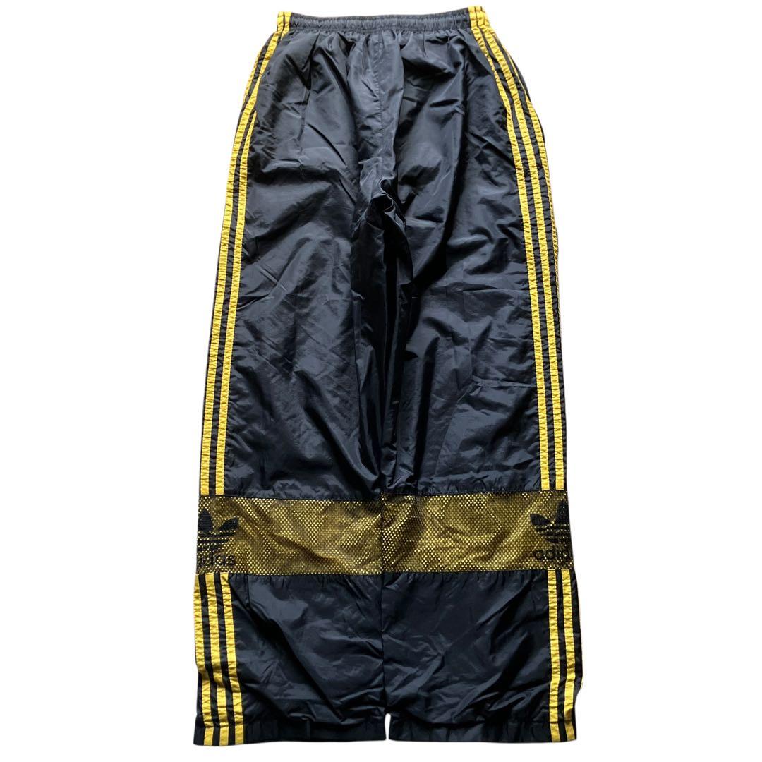 極太90s old adidas 豪華刺繍 バギーナイロントラックパンツ 黒 黄