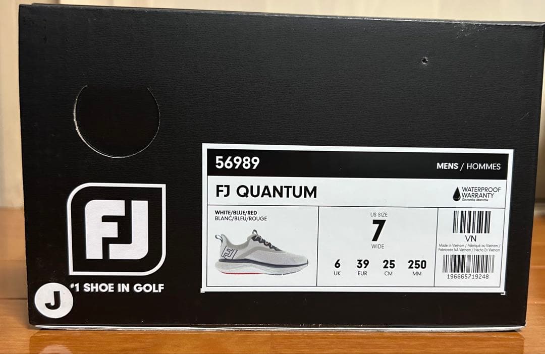 フットジョイ FJ クオンタム スパイクレス ゴルフシューズ 日本正規品　中古品