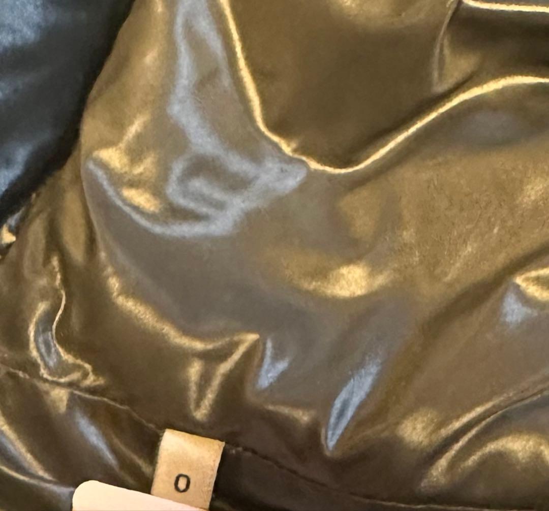 お値下げ中⤵︎モンクレール　ダウンベスト　ワッペン　0 黒