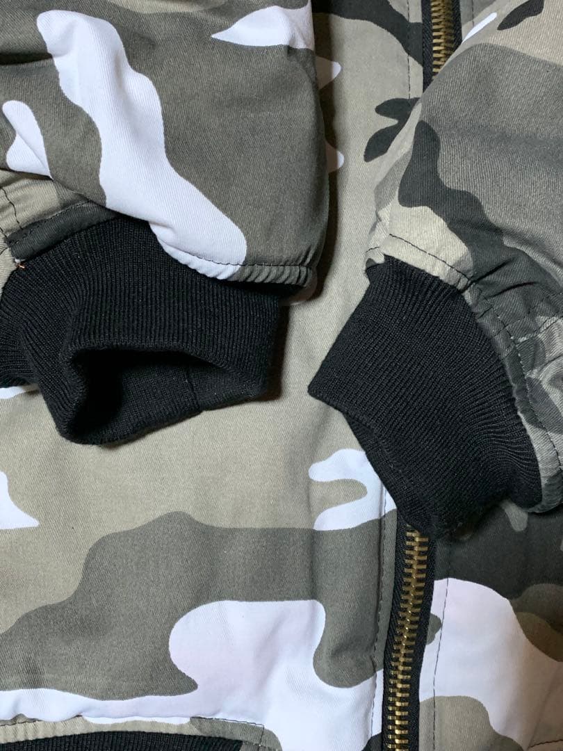 MA-1 スノーカモ　カモフラ　ALPHA AVIREX